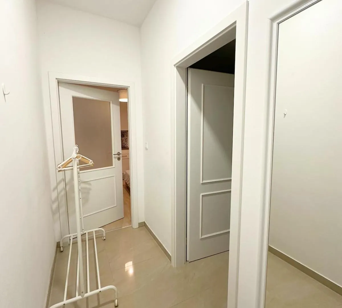 Small City Apartment Praga
